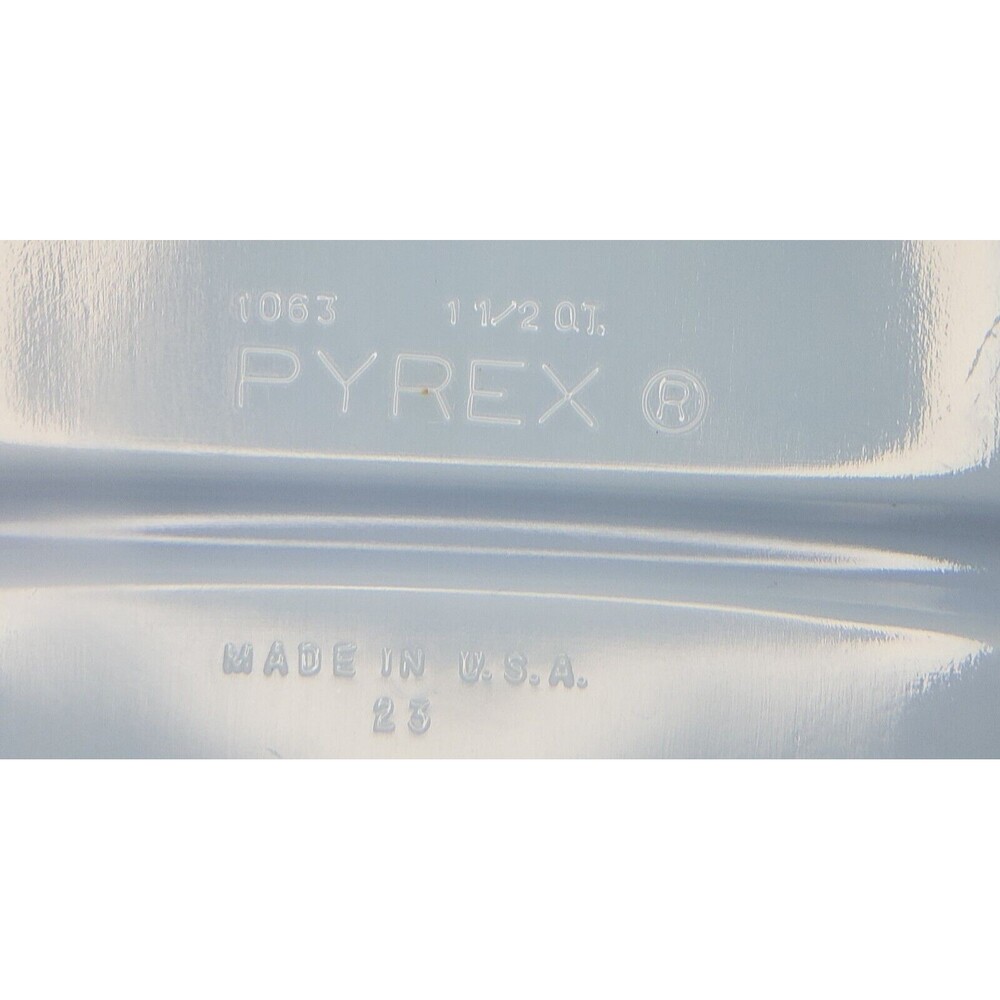 Vtg Blue Pyrex Milk Glass 1063 Divided Serving Baking Dish No Lid Grannycore - Picture 4 of 4